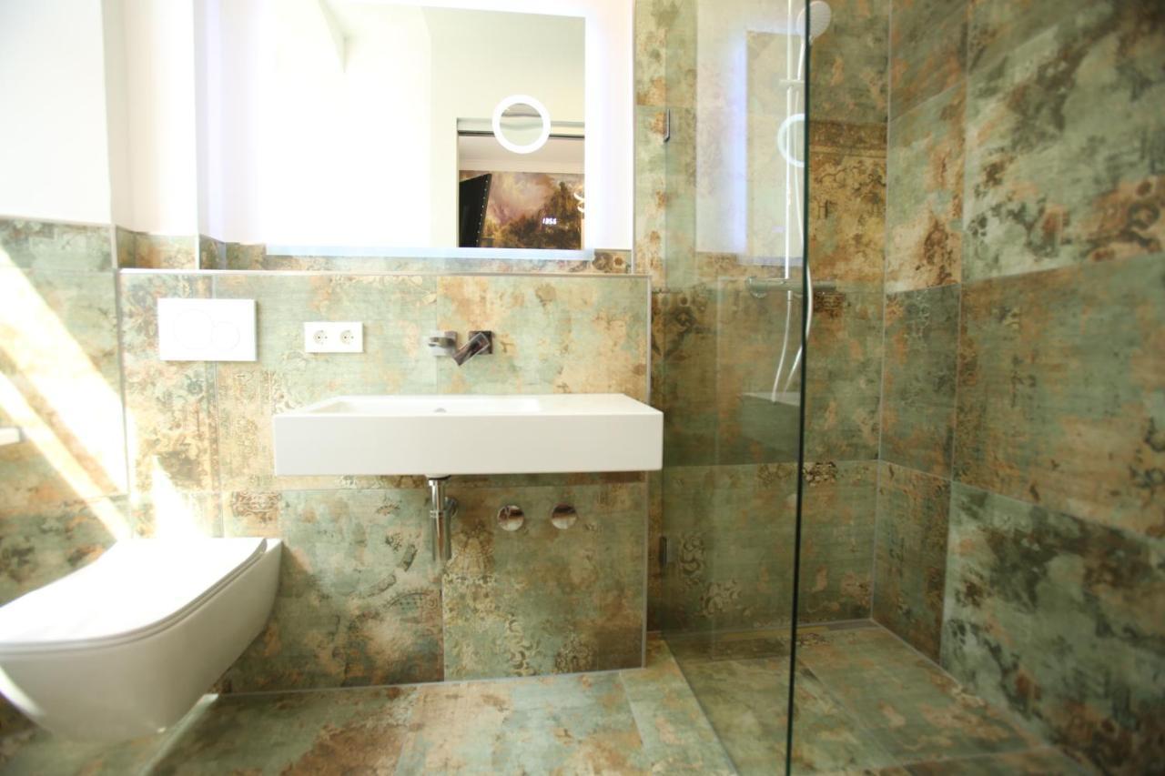 Weisses Ross Designhotel كيرشهايمبولاندن المظهر الخارجي الصورة