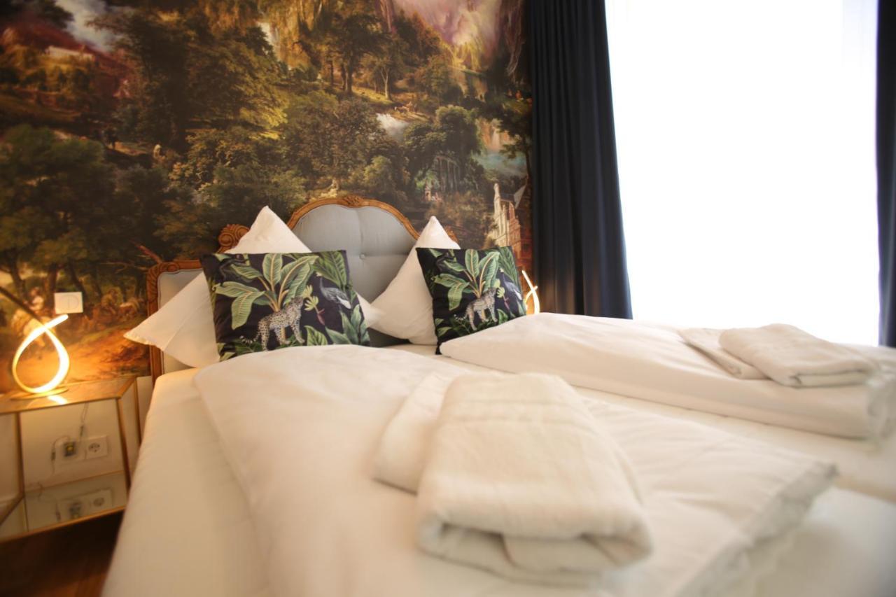 Weisses Ross Designhotel كيرشهايمبولاندن المظهر الخارجي الصورة