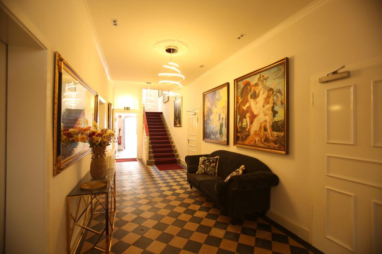Weisses Ross Designhotel كيرشهايمبولاندن المظهر الخارجي الصورة