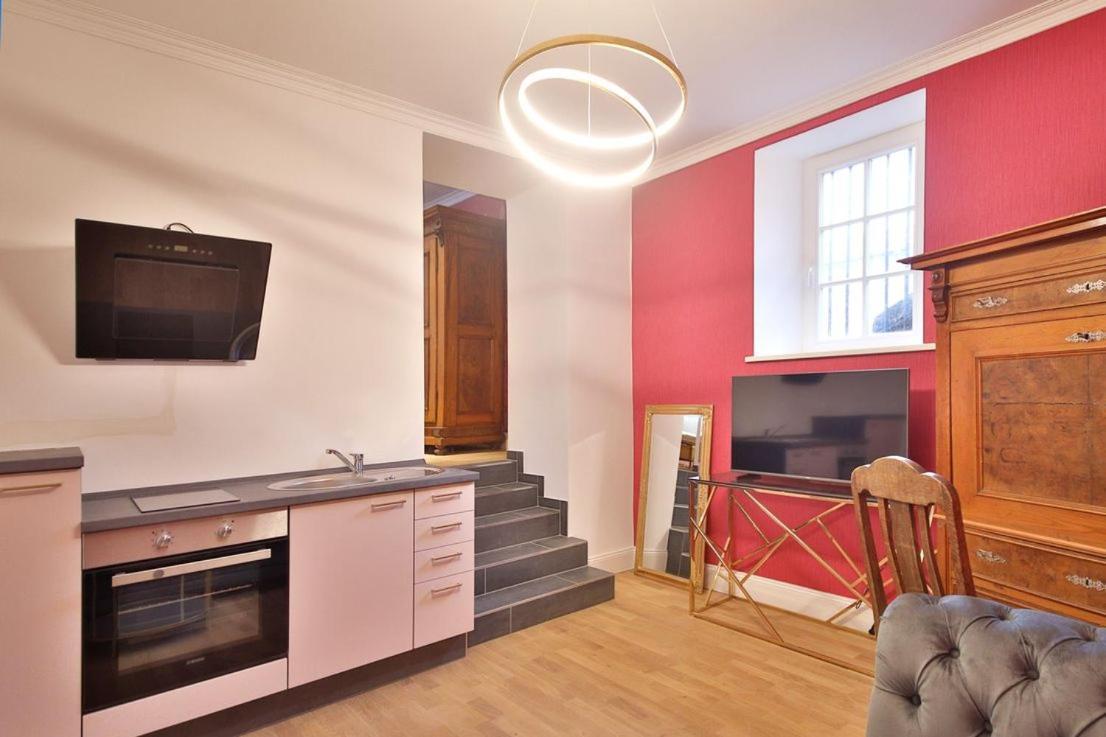 Weisses Ross Designhotel كيرشهايمبولاندن المظهر الخارجي الصورة