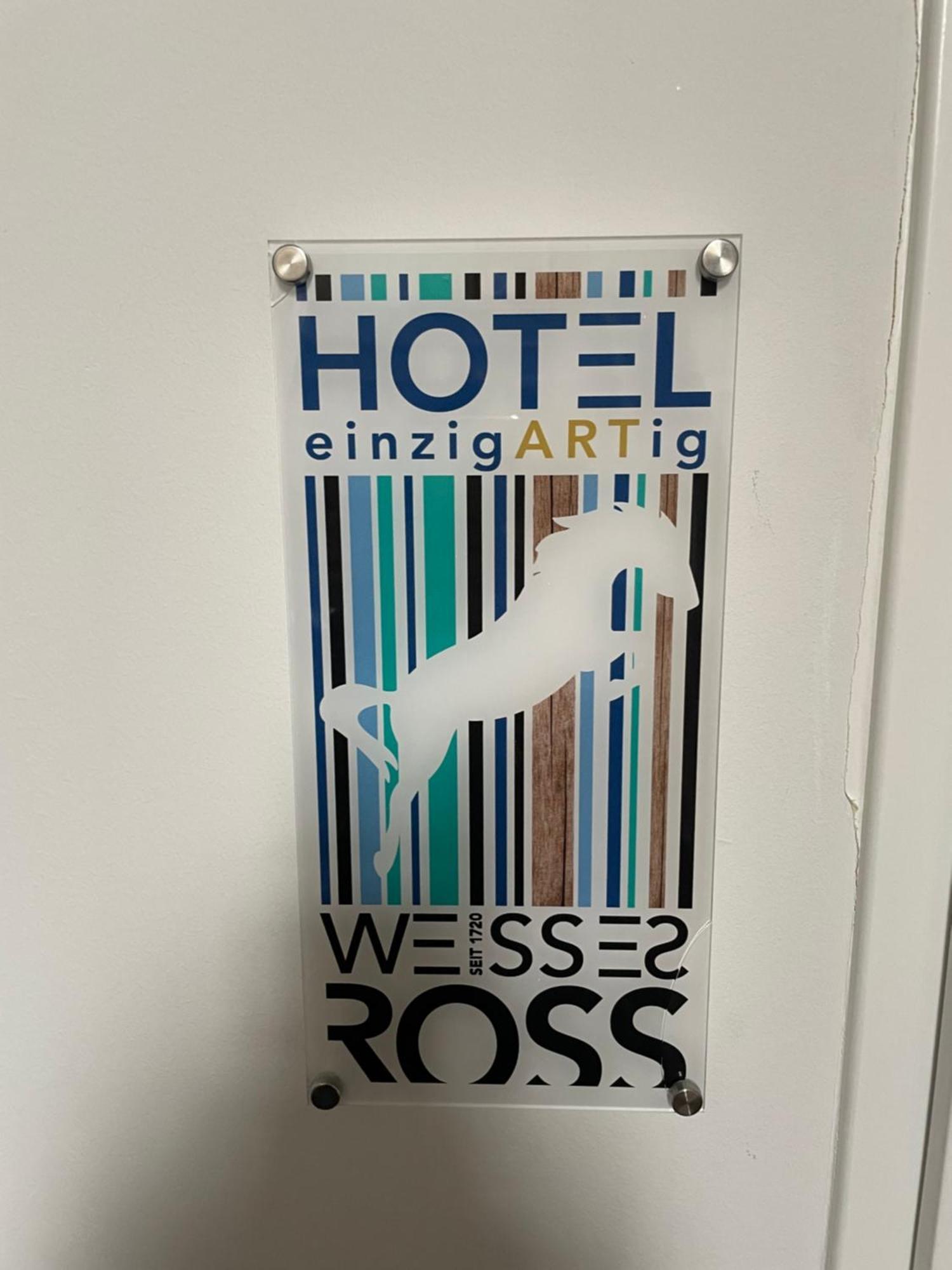 Weisses Ross Designhotel كيرشهايمبولاندن المظهر الخارجي الصورة